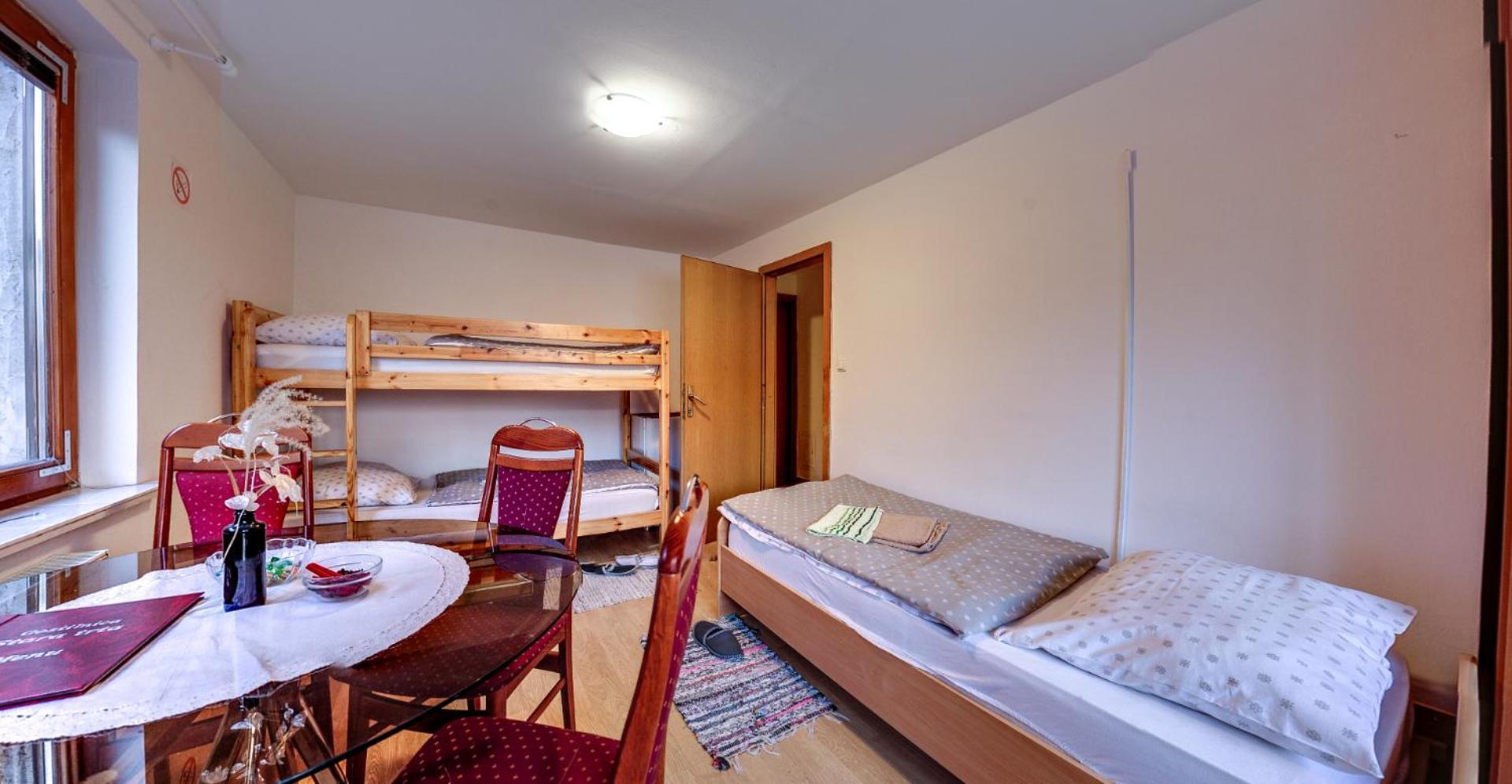 Hostel Piero Laibach Zimmer foto